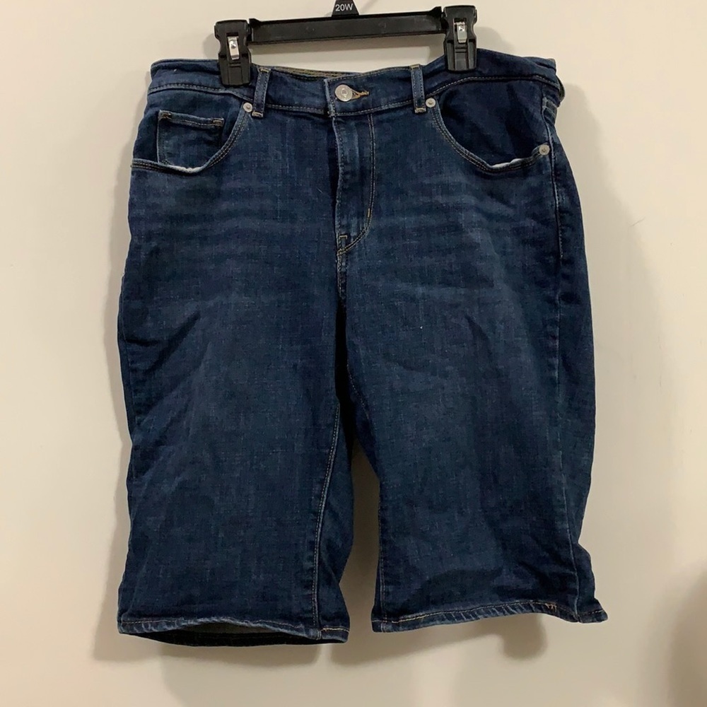 Levi Strauss W29 Jean shorts good condition